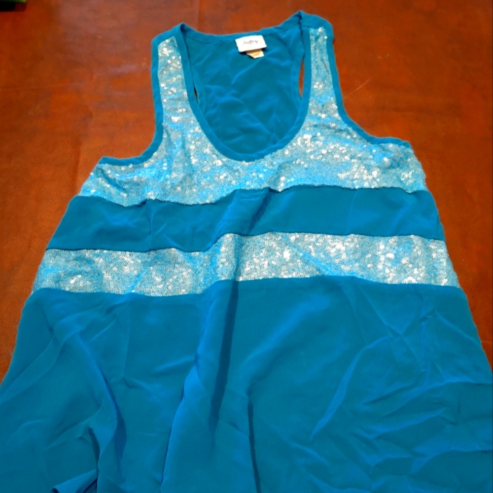 Daytrip tank